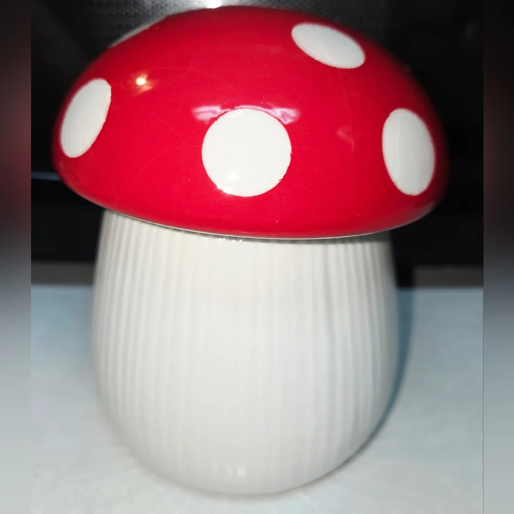 Martha Stewart Red Polka Dot & White Mushroom Forest Air Candle